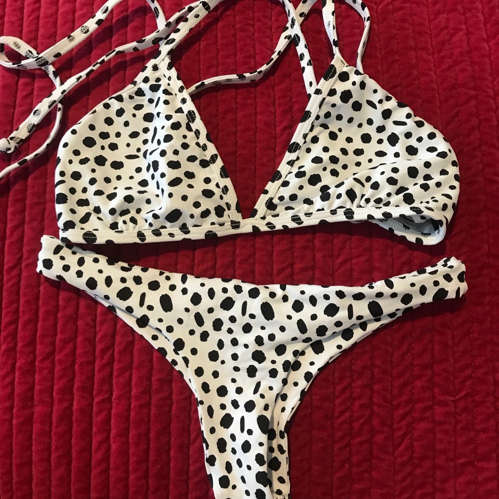 AMA polka dot bikini